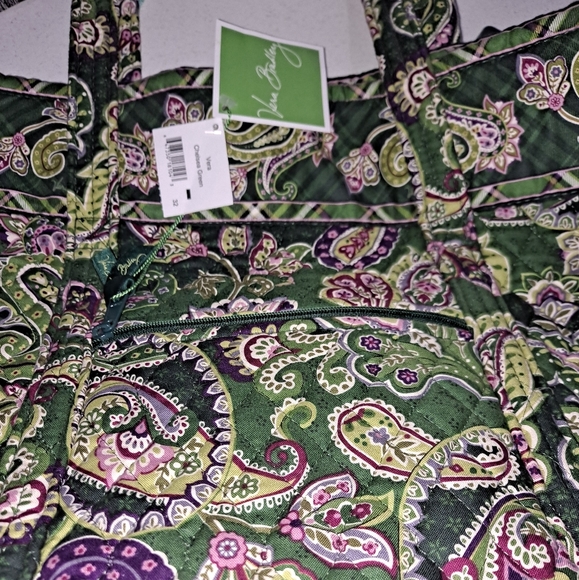 Vera Bradley large bag, new with tags - Picture 3 of 5